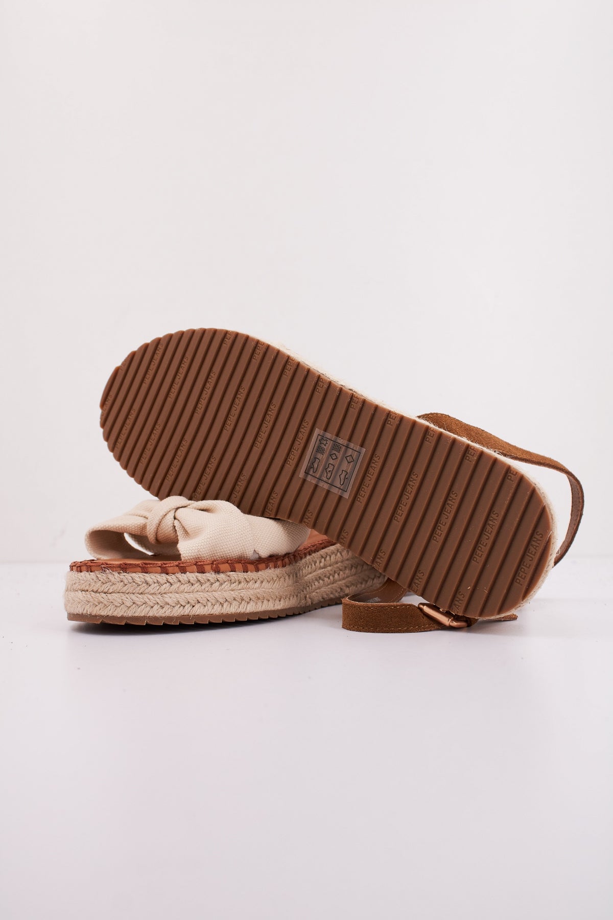 PEPE JEANS KATE BASS en color MARRON CLARO (5)