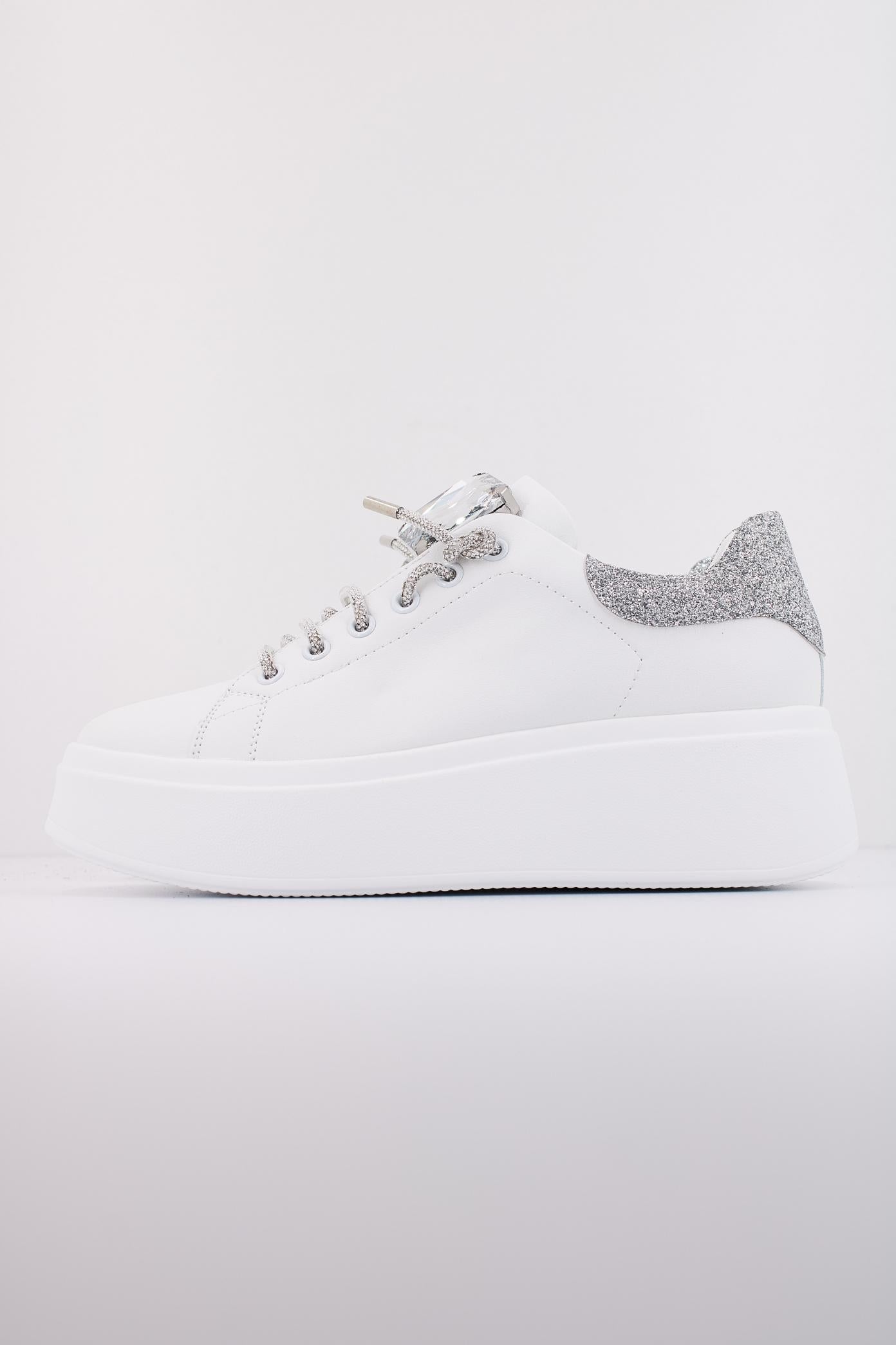EXÉ EXE en color BLANCO (1)