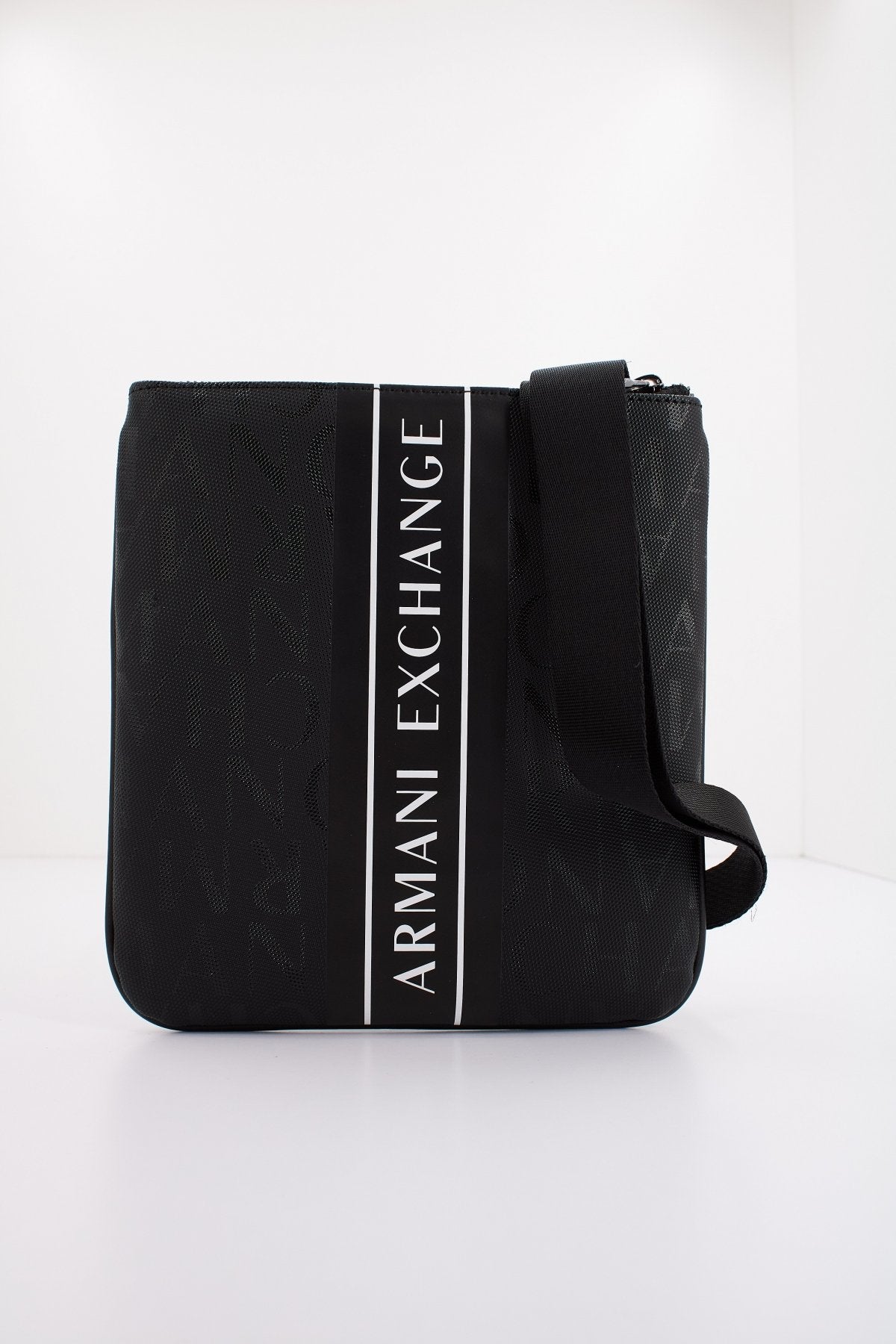 ARMANI EXCHANGE CC en color NEGRO (1)