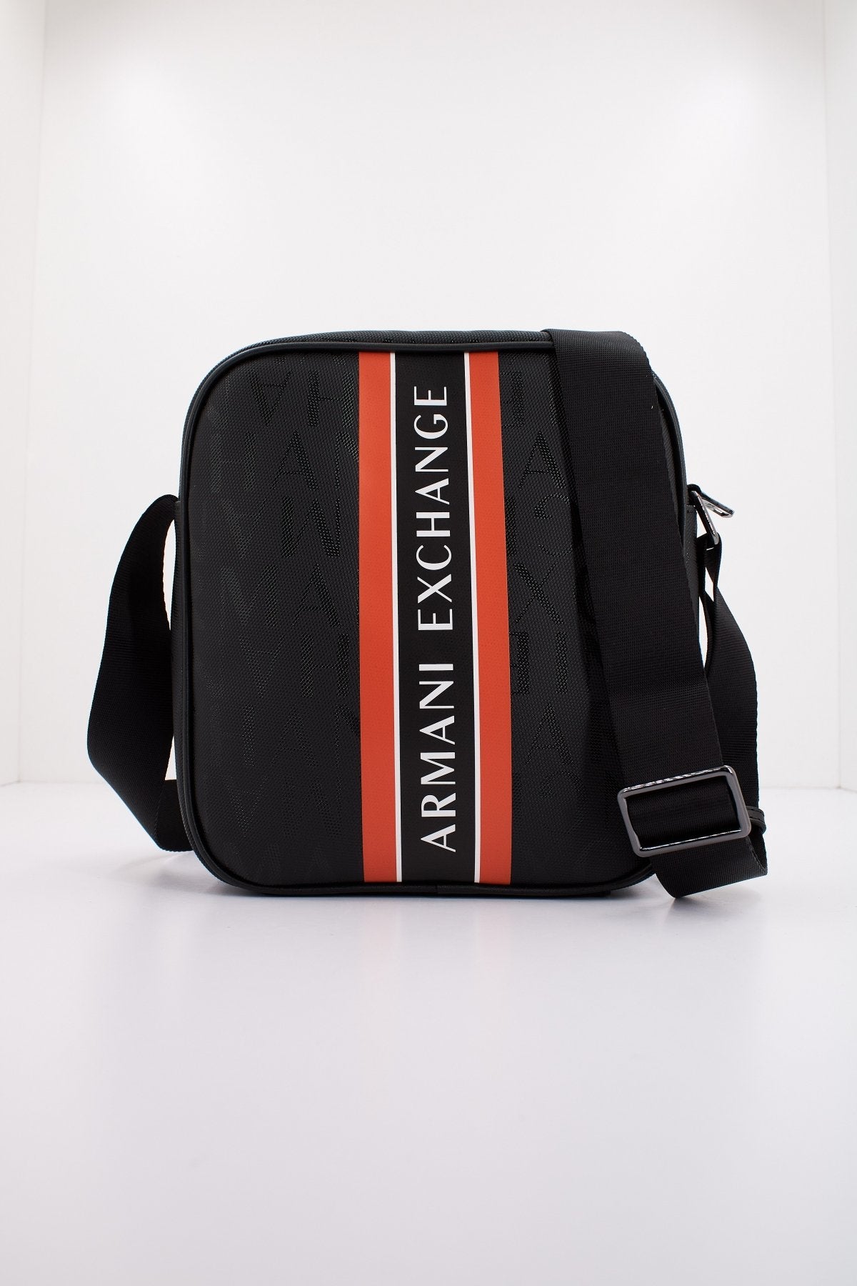 ARMANI EXCHANGE CC en color NEGRO (1)