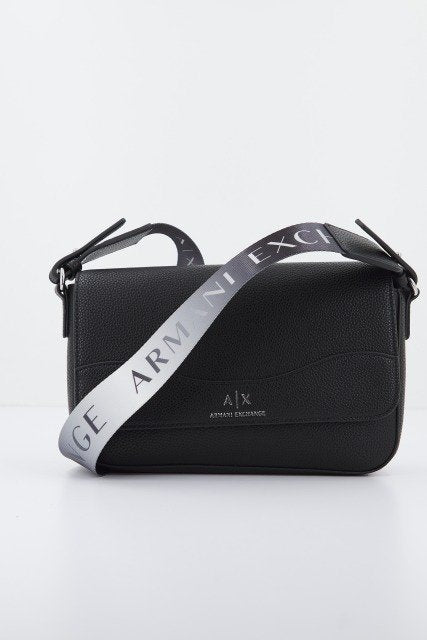 ARMANI EXCHANGE CC CROSSBODY en color NEGRO (1)