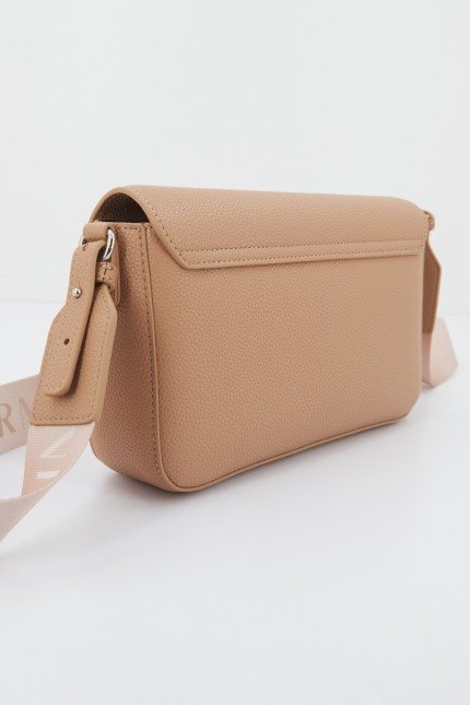 ARMANI EXCHANGE CC CROSSBODY en color MARRON CLARO (2)