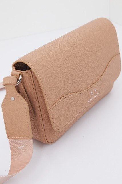 ARMANI EXCHANGE CC CROSSBODY en color MARRON CLARO (3)