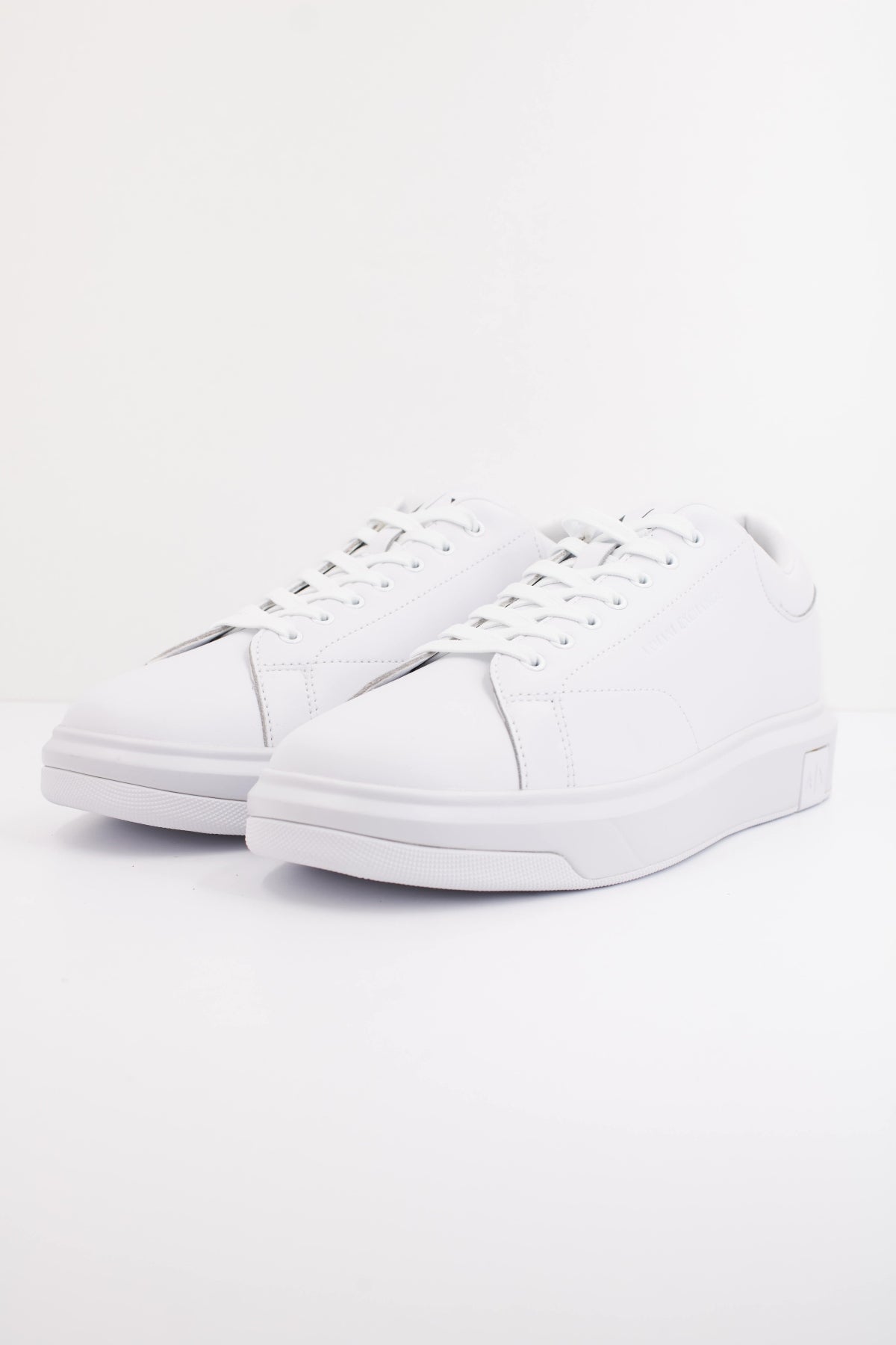 ARMANI EXCHANGE XUX XV en color BLANCO (2)