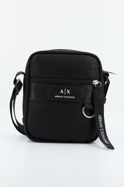 ARMANI EXCHANGE MAN'S CROSSBODY en color NEGRO (1)
