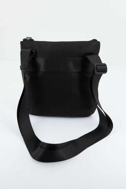 ARMANI EXCHANGE FLAT CROSSBODY en color NEGRO (3)