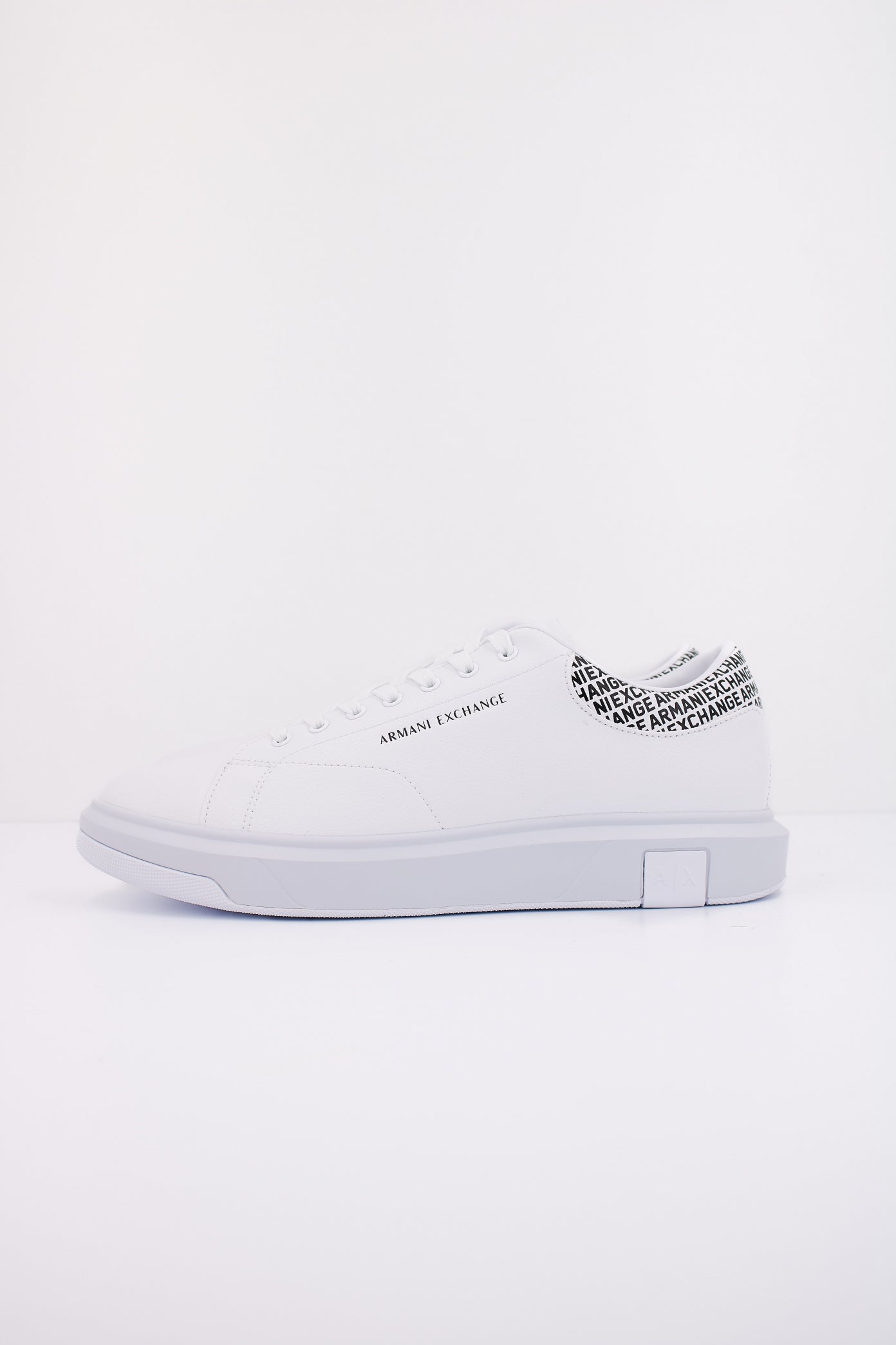 ARMANI EXCHANGE XUX XV en color BLANCO (1)