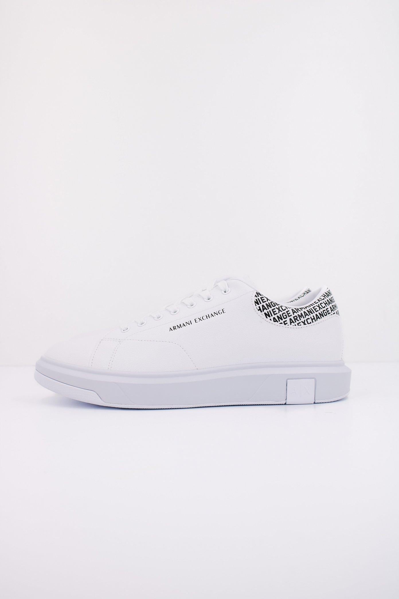 ARMANI EXCHANGE XUX XV en color BLANCO (1)