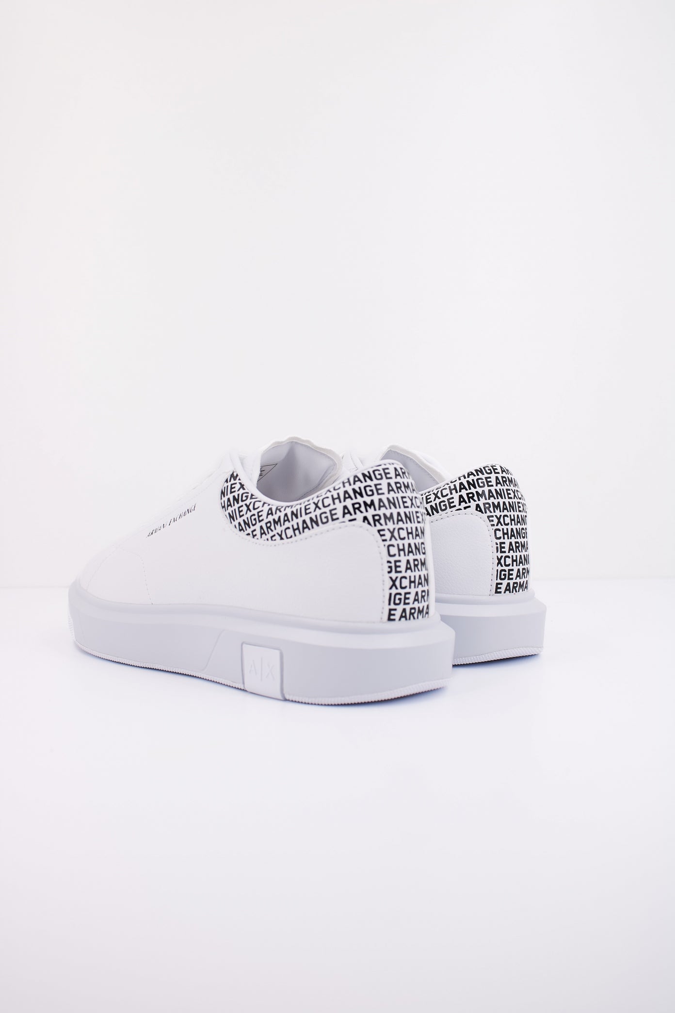 ARMANI EXCHANGE XUX XV en color BLANCO (4)