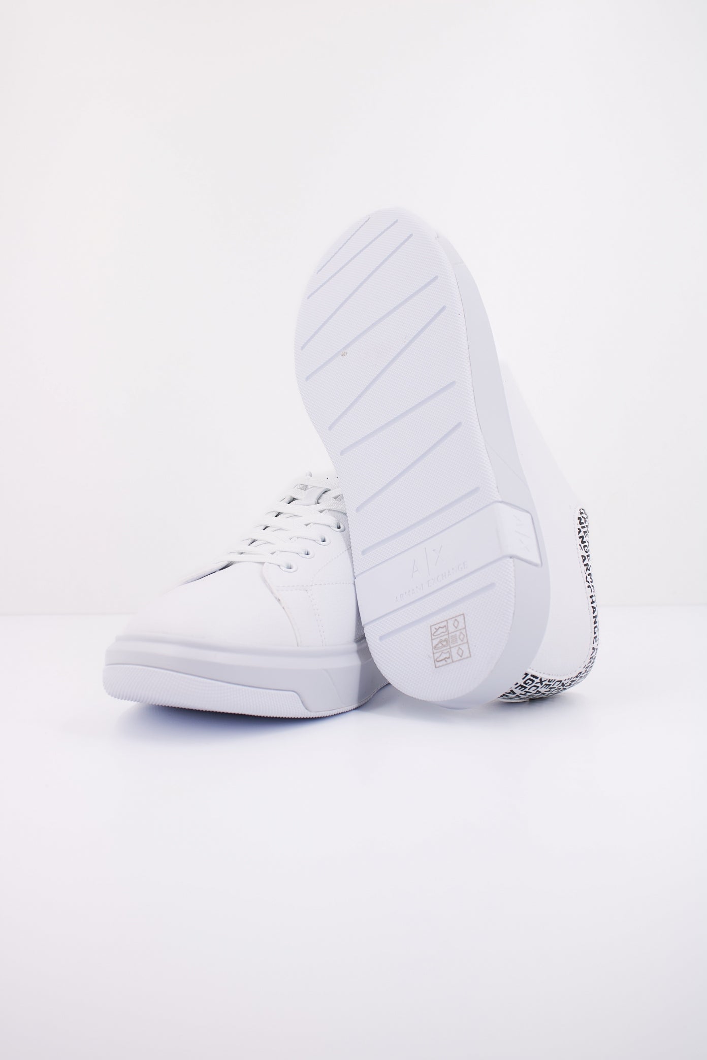 ARMANI EXCHANGE XUX XV en color BLANCO (5)