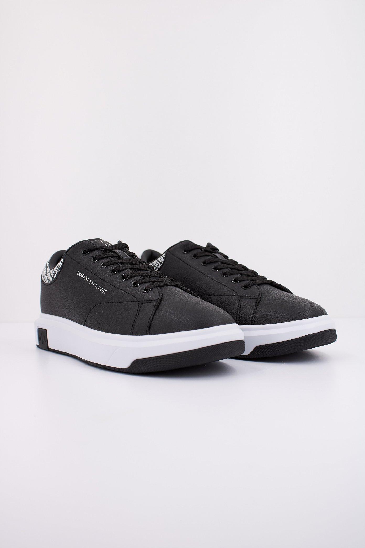 ARMANI EXCHANGE XUX XV en color NEGRO (2)