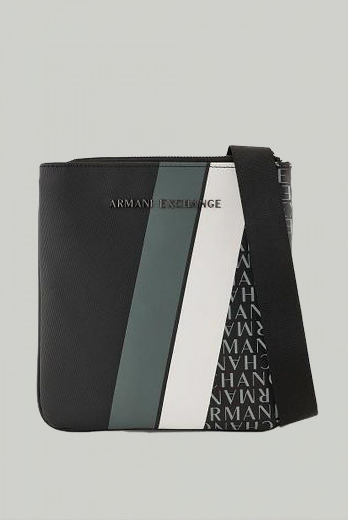 ARMANI EXCHANGE XM AF en color NEGRO (1)