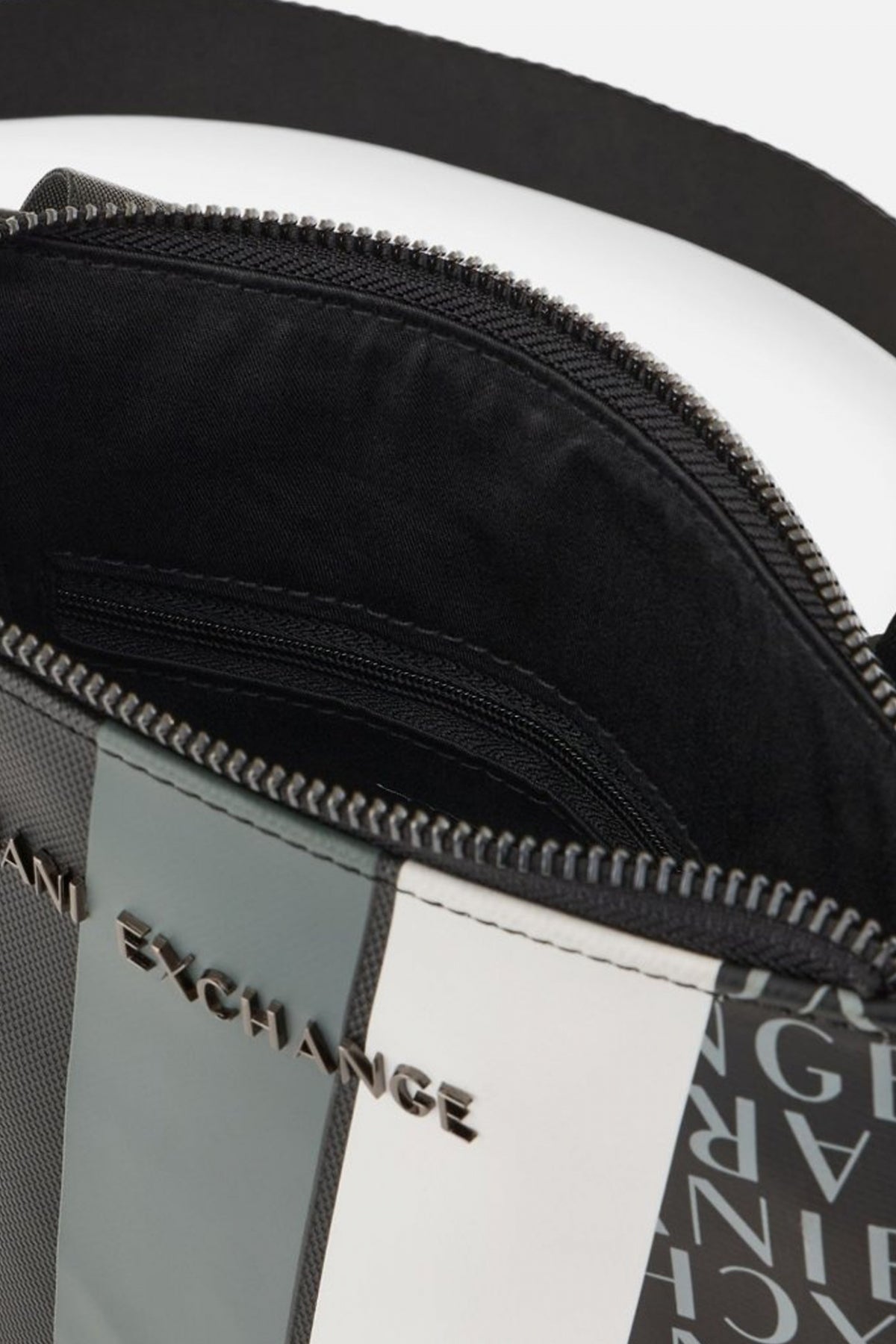 ARMANI EXCHANGE XM AF en color NEGRO (3)