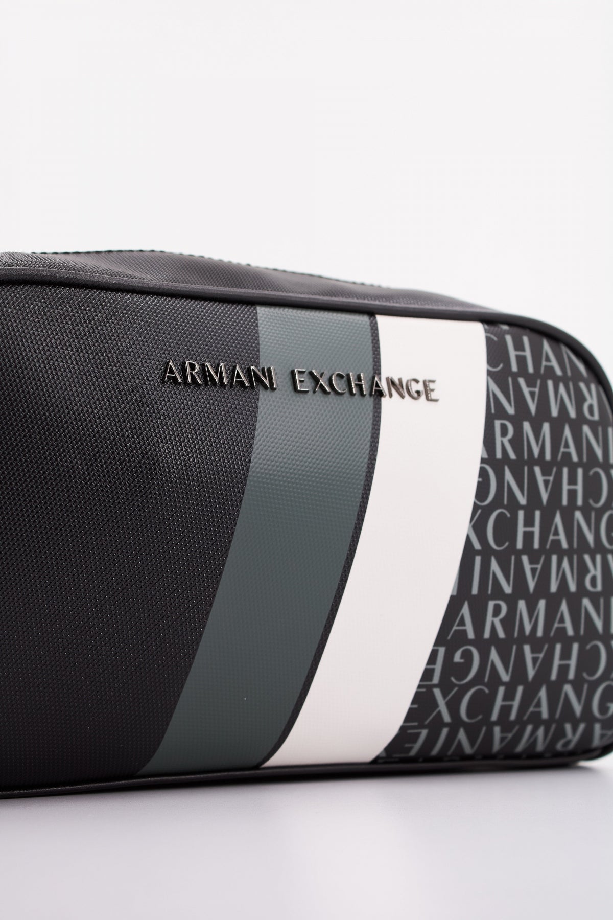 ARMANI EXCHANGE XM AF en color NEGRO (4)