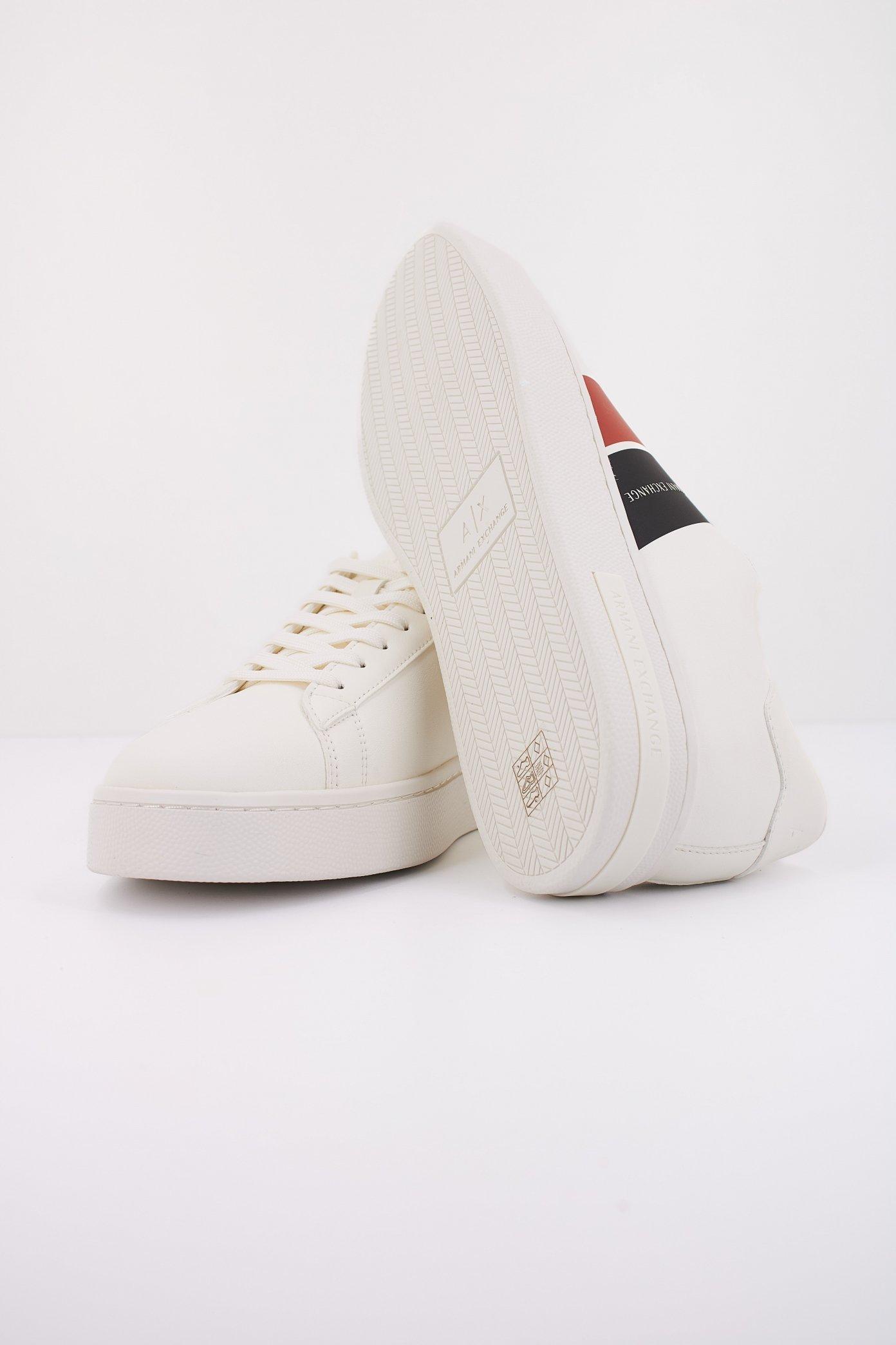 ARMANI EXCHANGE LONDON en color BLANCO (5)