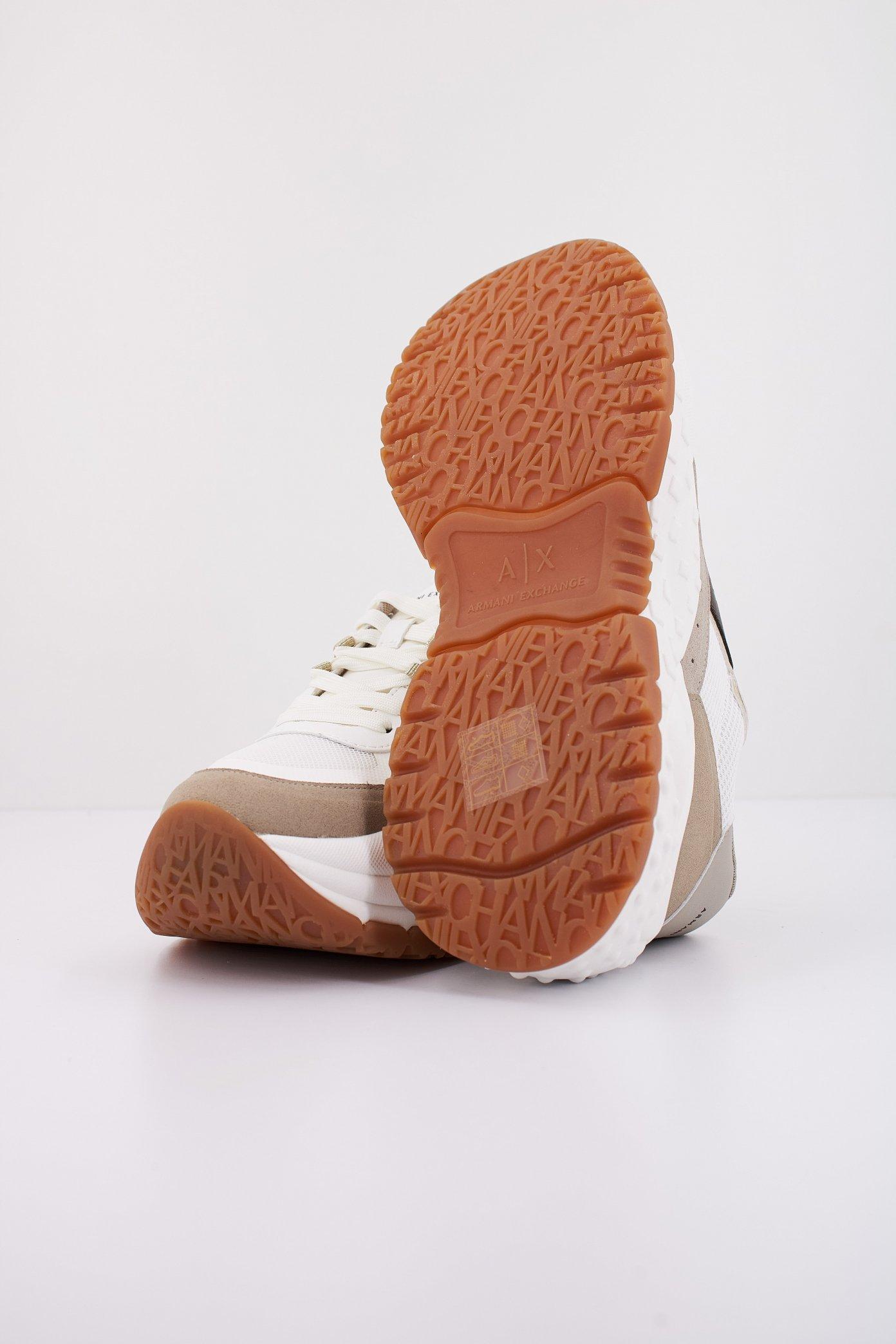 ARMANI EXCHANGE XDX XV en color BLANCO (5)