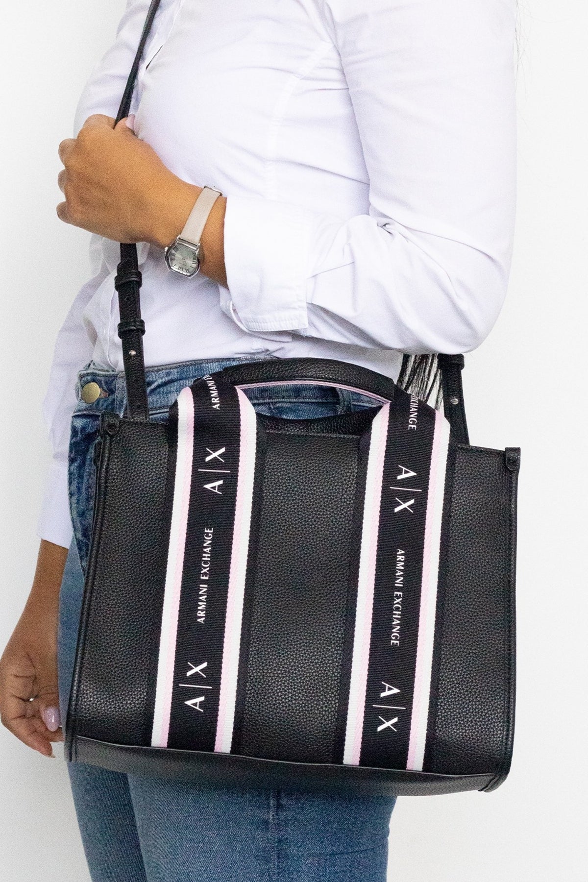 ARMANI EXCHANGE MAGGIE SHOPPING BAG en color NEGRO (3)
