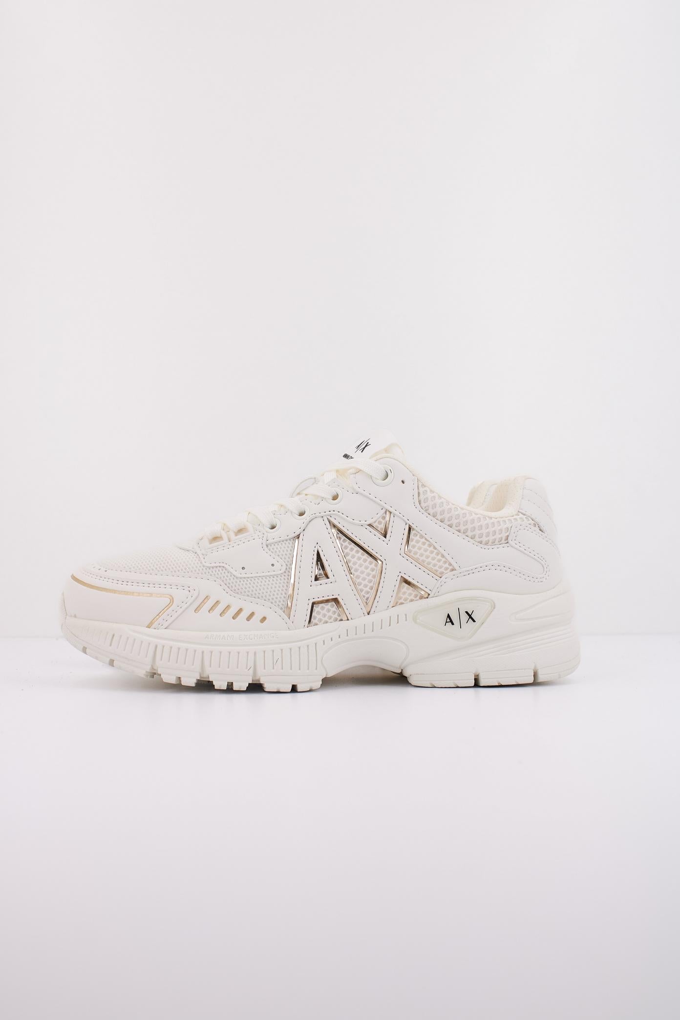 ARMANI EXCHANGE SPEED SNEAKER en color BEIS (1)