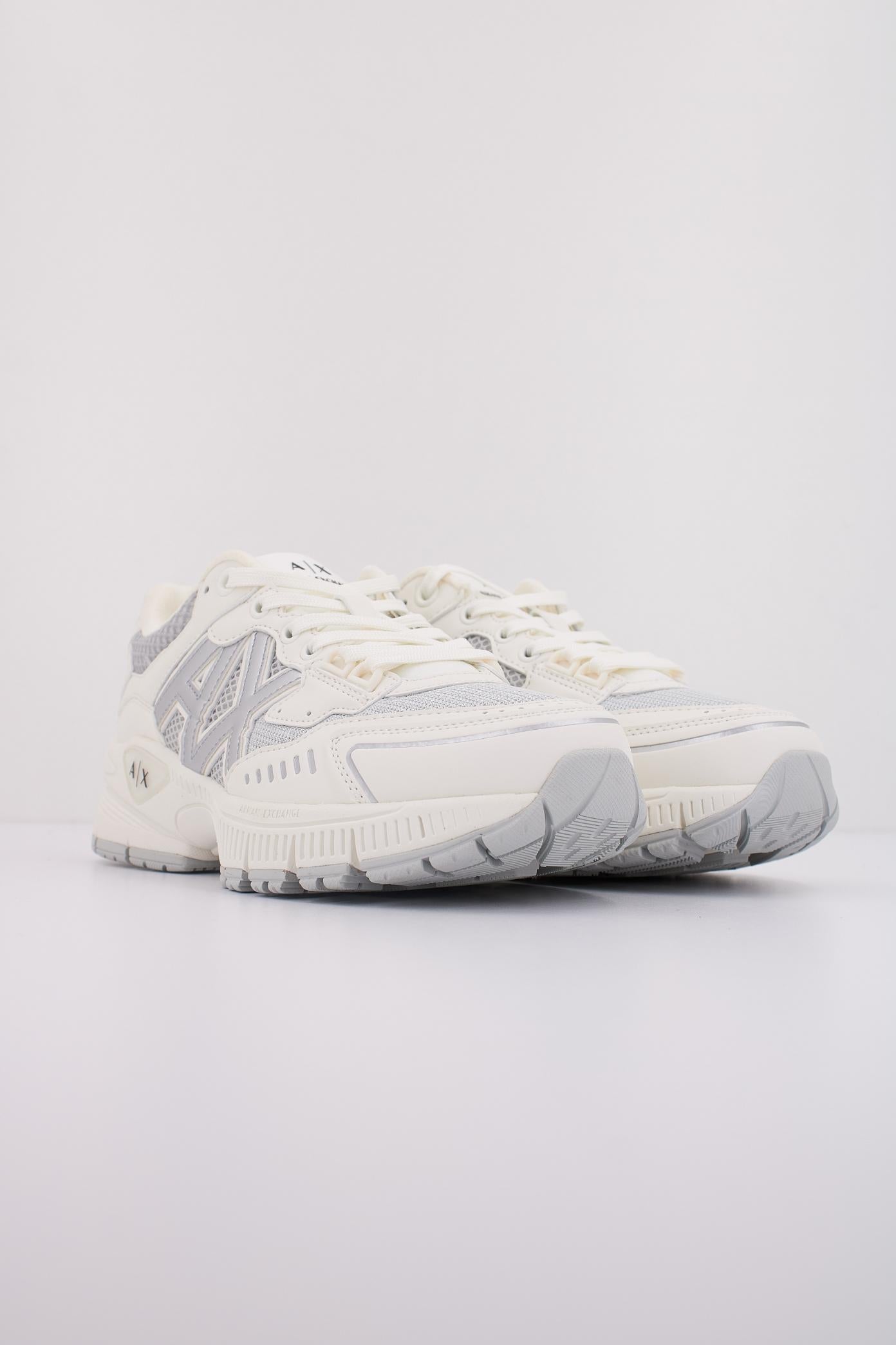 ARMANI EXCHANGE XDX XV en color BLANCO (2)