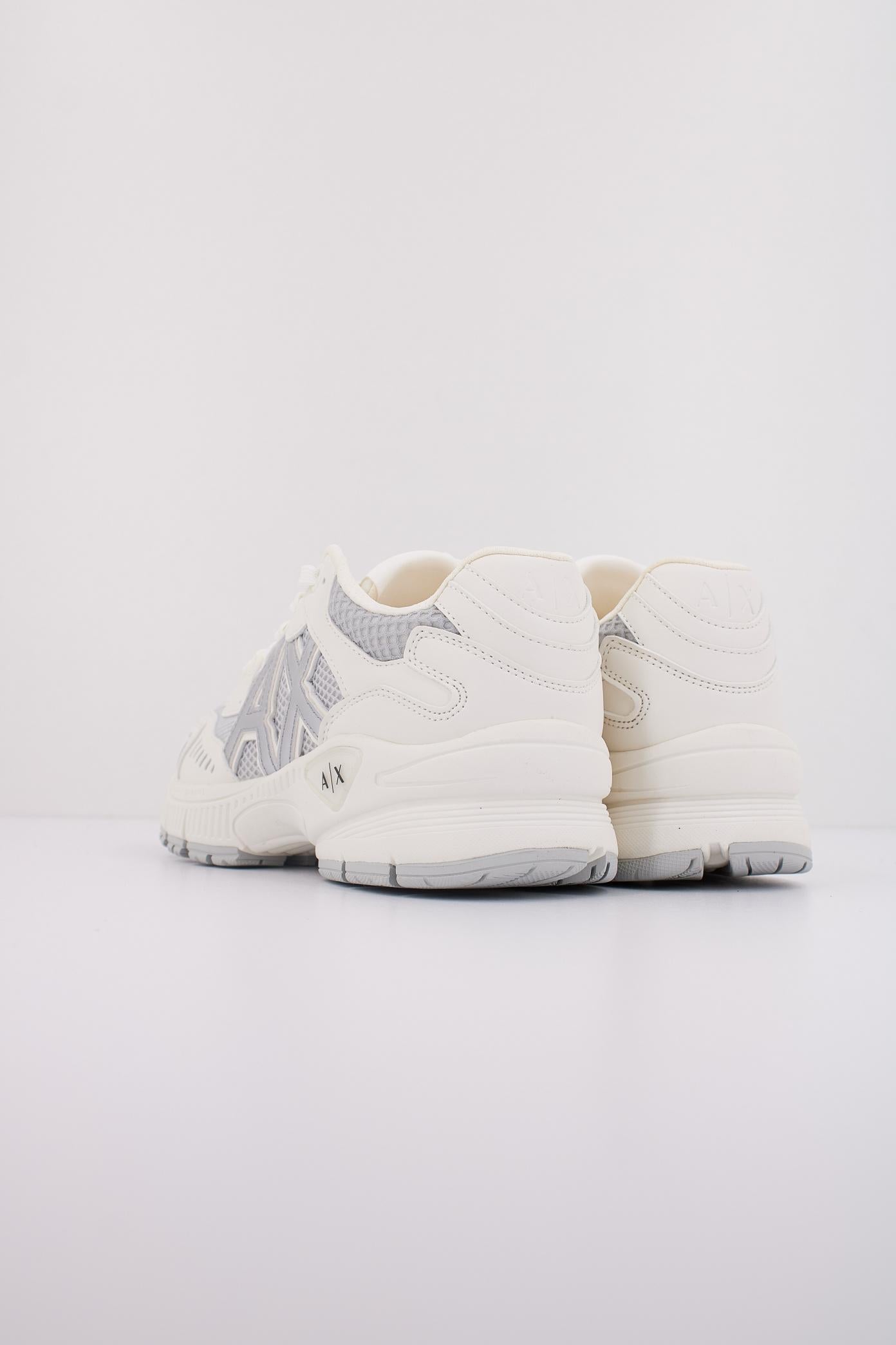 ARMANI EXCHANGE XDX XV en color BLANCO (4)