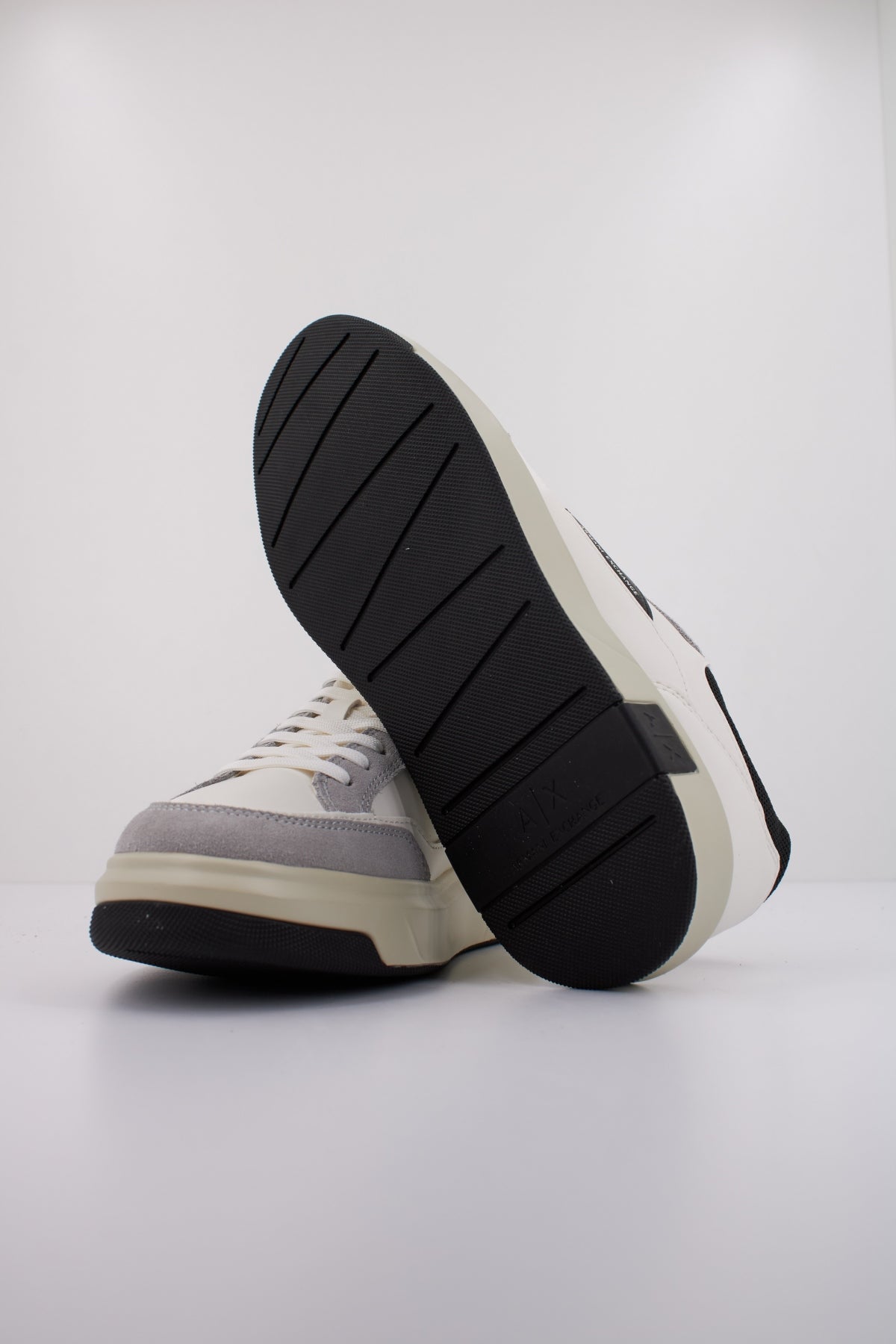 ARMANI EXCHANGE XM AF en color BLANCO (5)