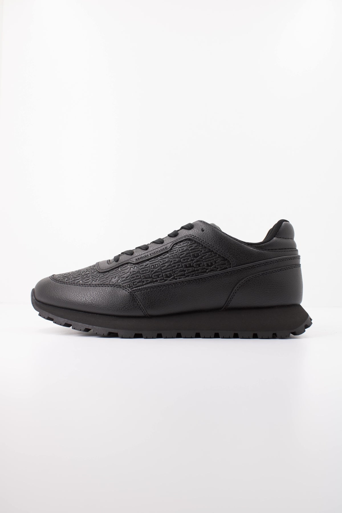 ARMANI EXCHANGE XM AF en color NEGRO (1)