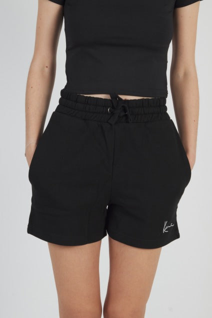 KARL KANI SIGNATURE SHORTS en color NEGRO (2)
