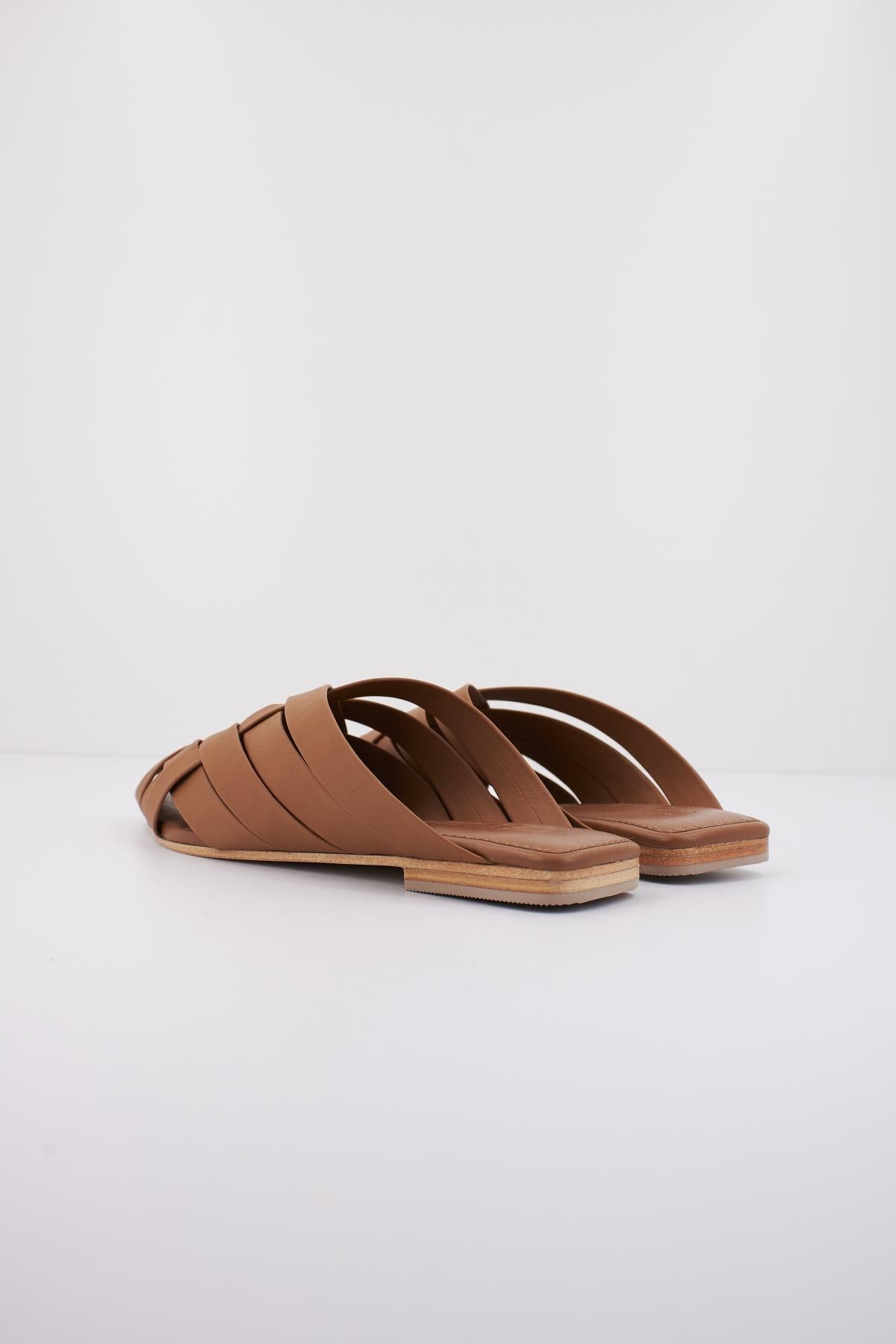 MIUXA XARO en color MARRON (3)