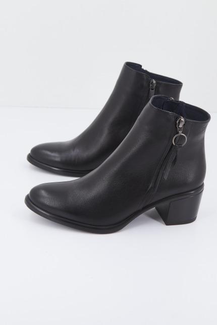 DORKING BY FLUCHOS LEXI en color NEGRO (1)
