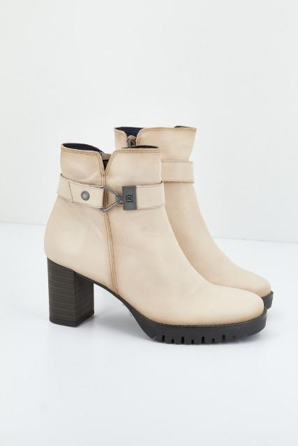 DORKING BY FLUCHOS EVIE en color BLANCO (1)