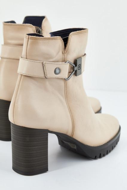 DORKING BY FLUCHOS EVIE en color BLANCO (3)