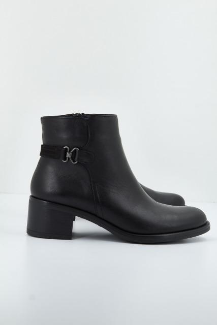 DORKING BY FLUCHOS CHIARA D en color NEGRO (2)