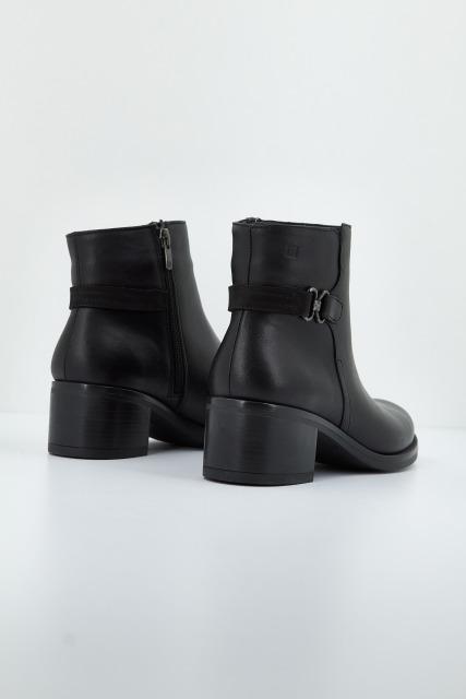 DORKING BY FLUCHOS CHIARA D en color NEGRO (3)