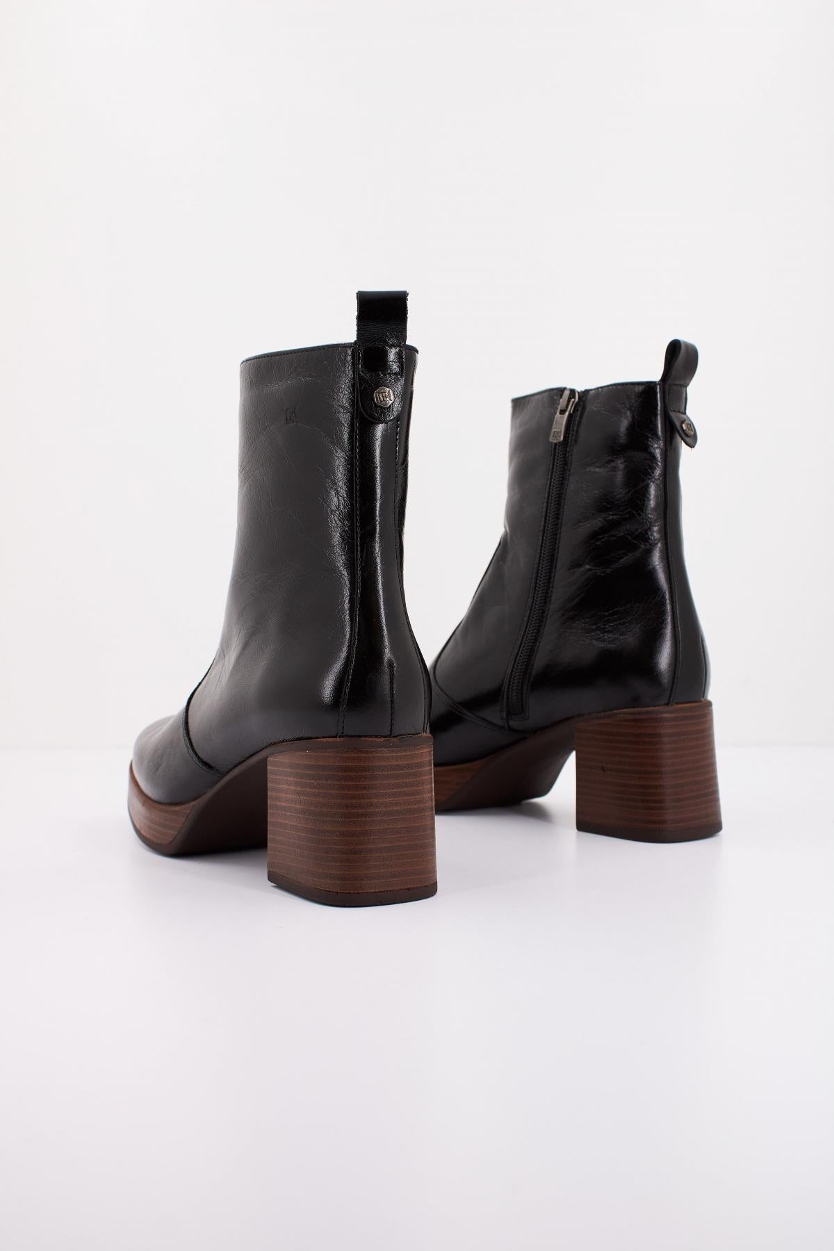 DORKING BY FLUCHOS CRISTEL D en color NEGRO (4)