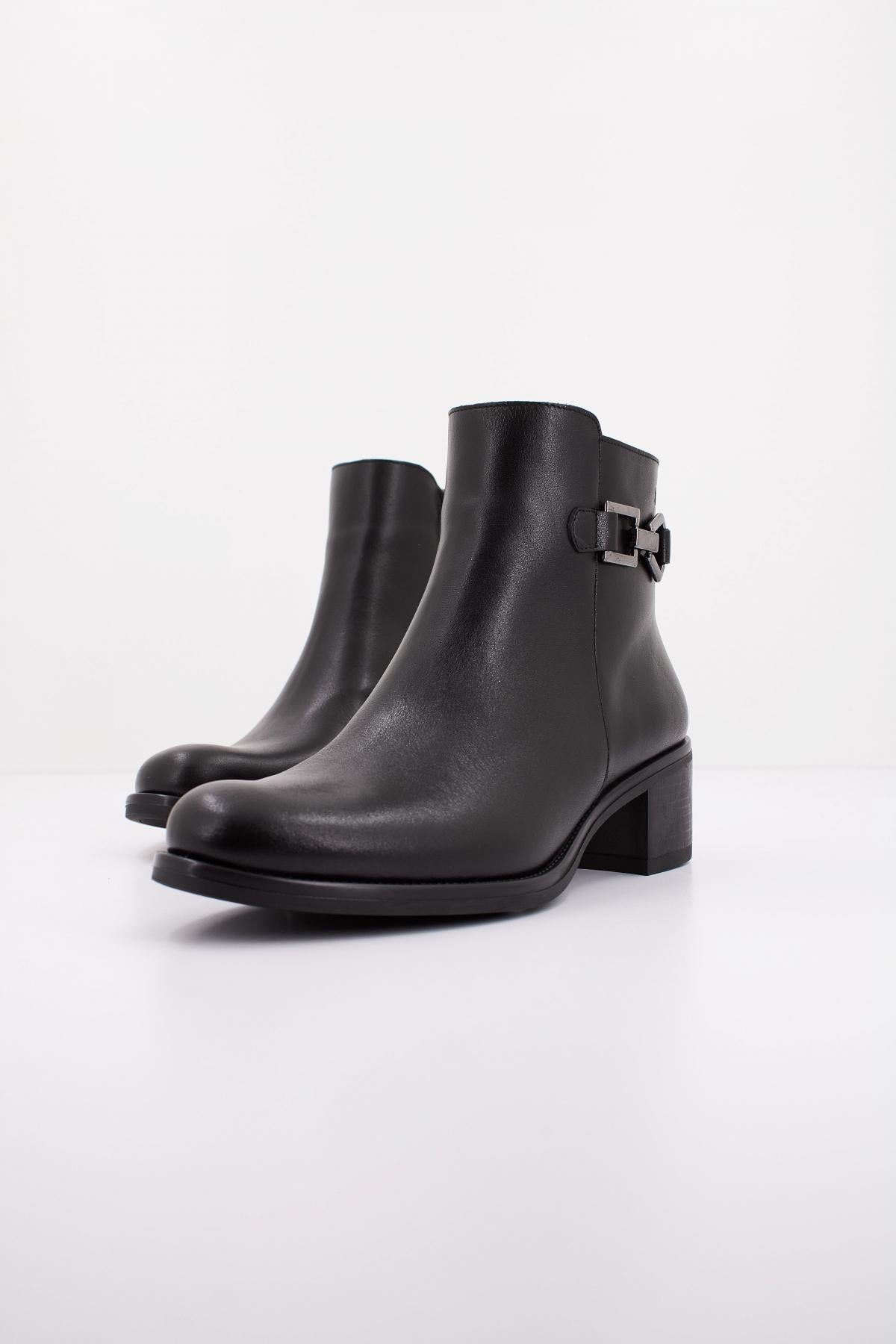 DORKING BY FLUCHOS D SU en color NEGRO (2)