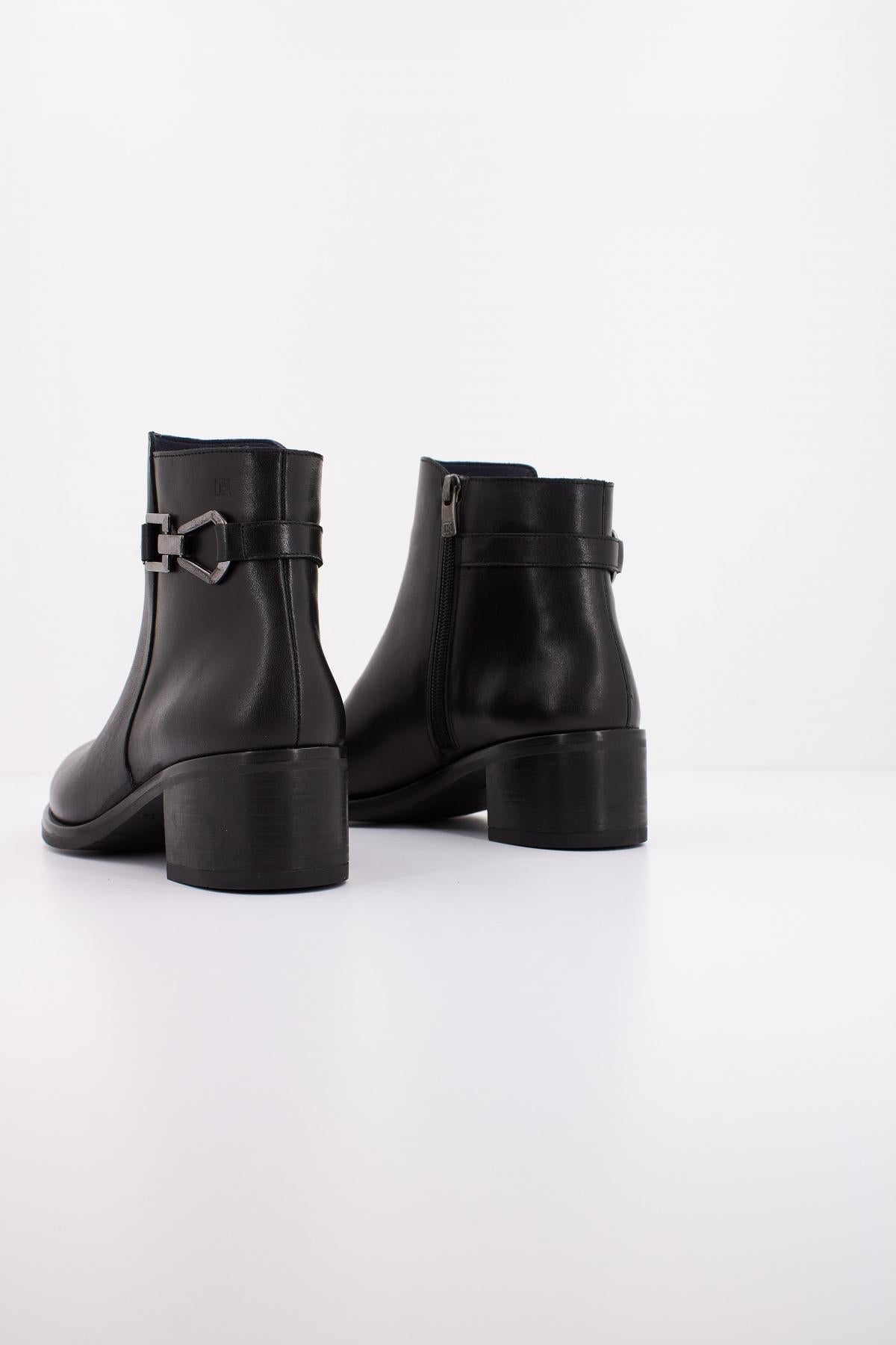 DORKING BY FLUCHOS D SU en color NEGRO (4)