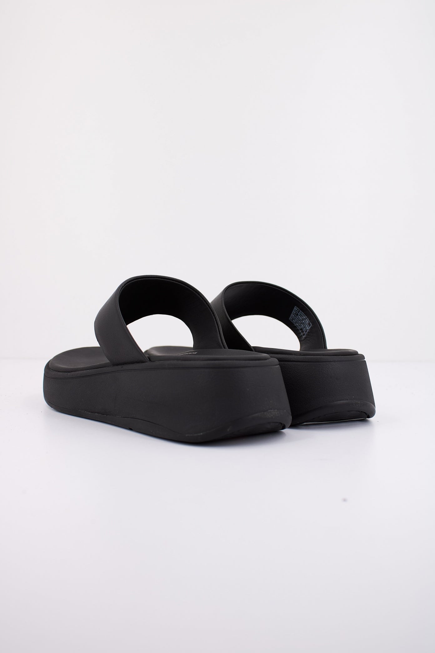 FITFLOP F MODE LEATHER FLATFORM T en color NEGRO (3)