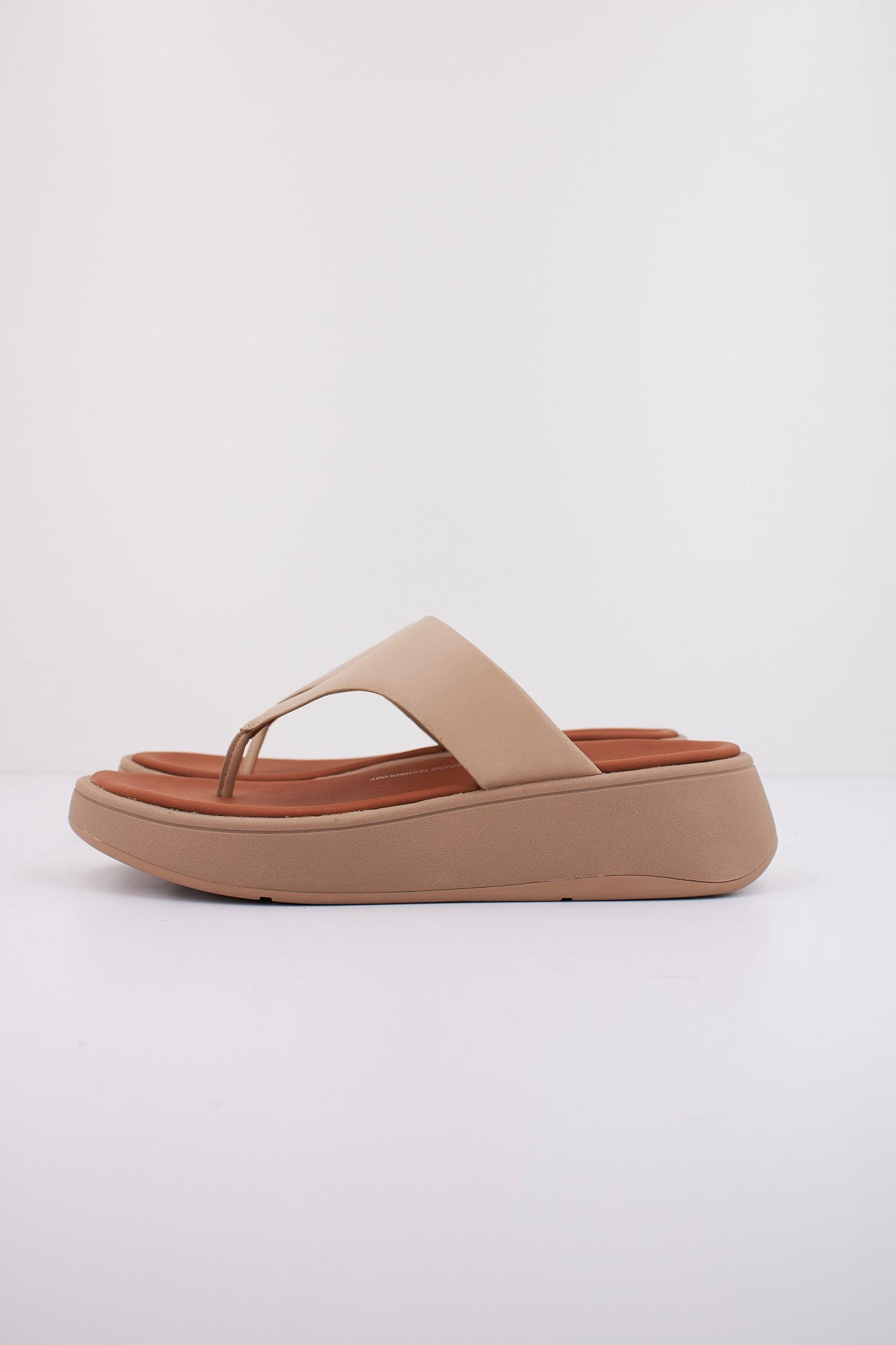 FITFLOP F MODE LEATHER FLATFORM T en color MARRON (1)
