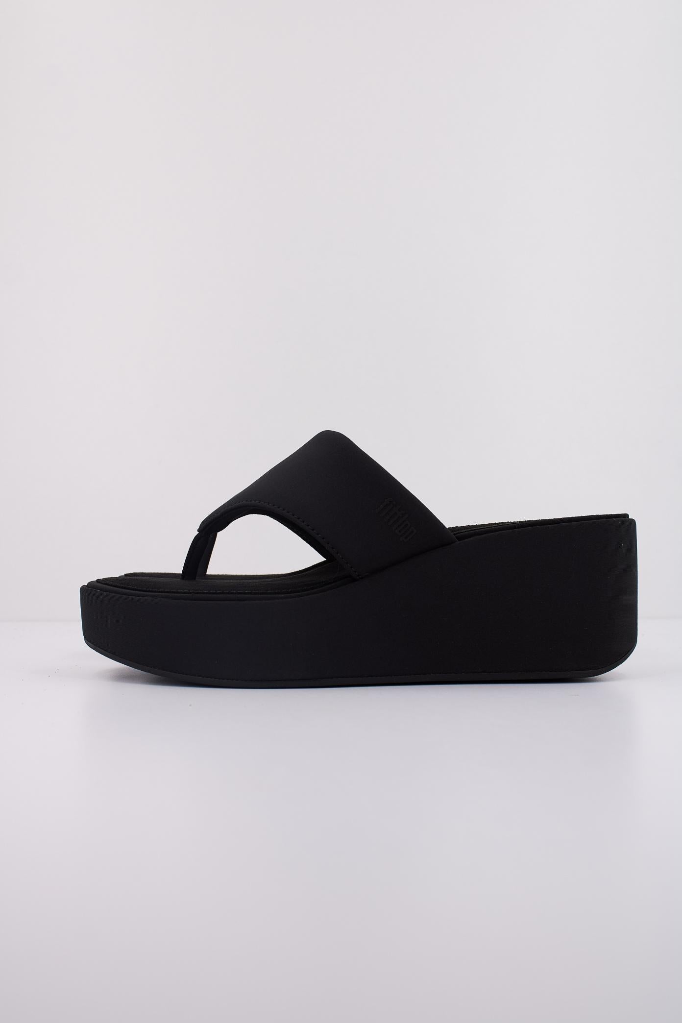 FITFLOP PLATFFORMS WEDGE TOE POST S en color NEGRO (1)