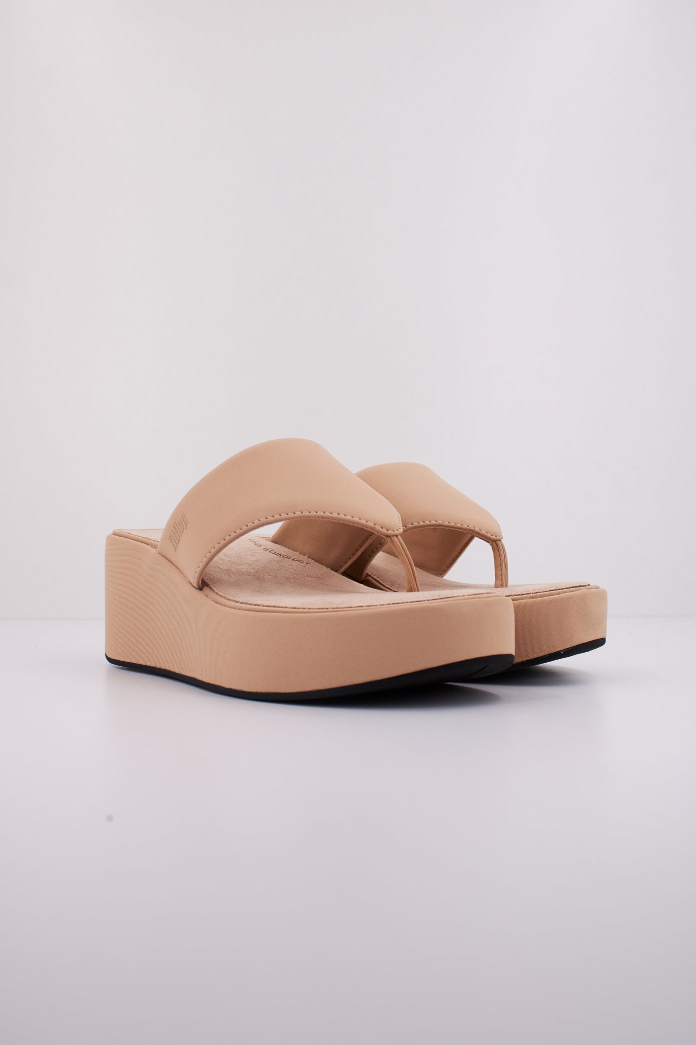 FITFLOP PLATFFORMS WEDGE en color BEIS (2)