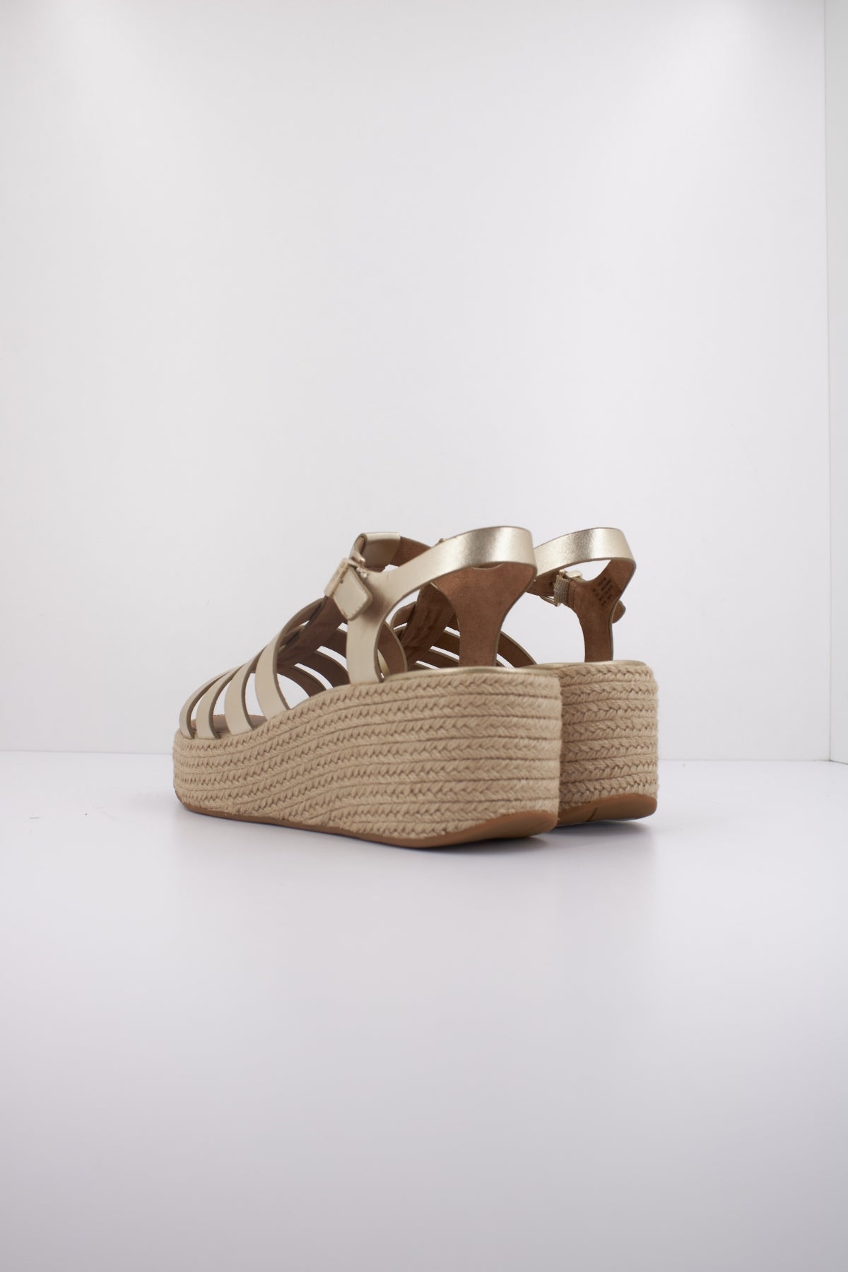 FITFLOP W PLATFFORMS ESPADR en color ORO (4)