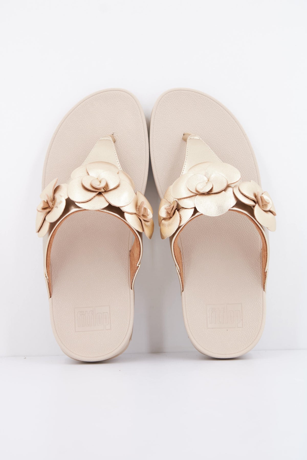 FITFLOP LULU FLOWER en color ORO (3)