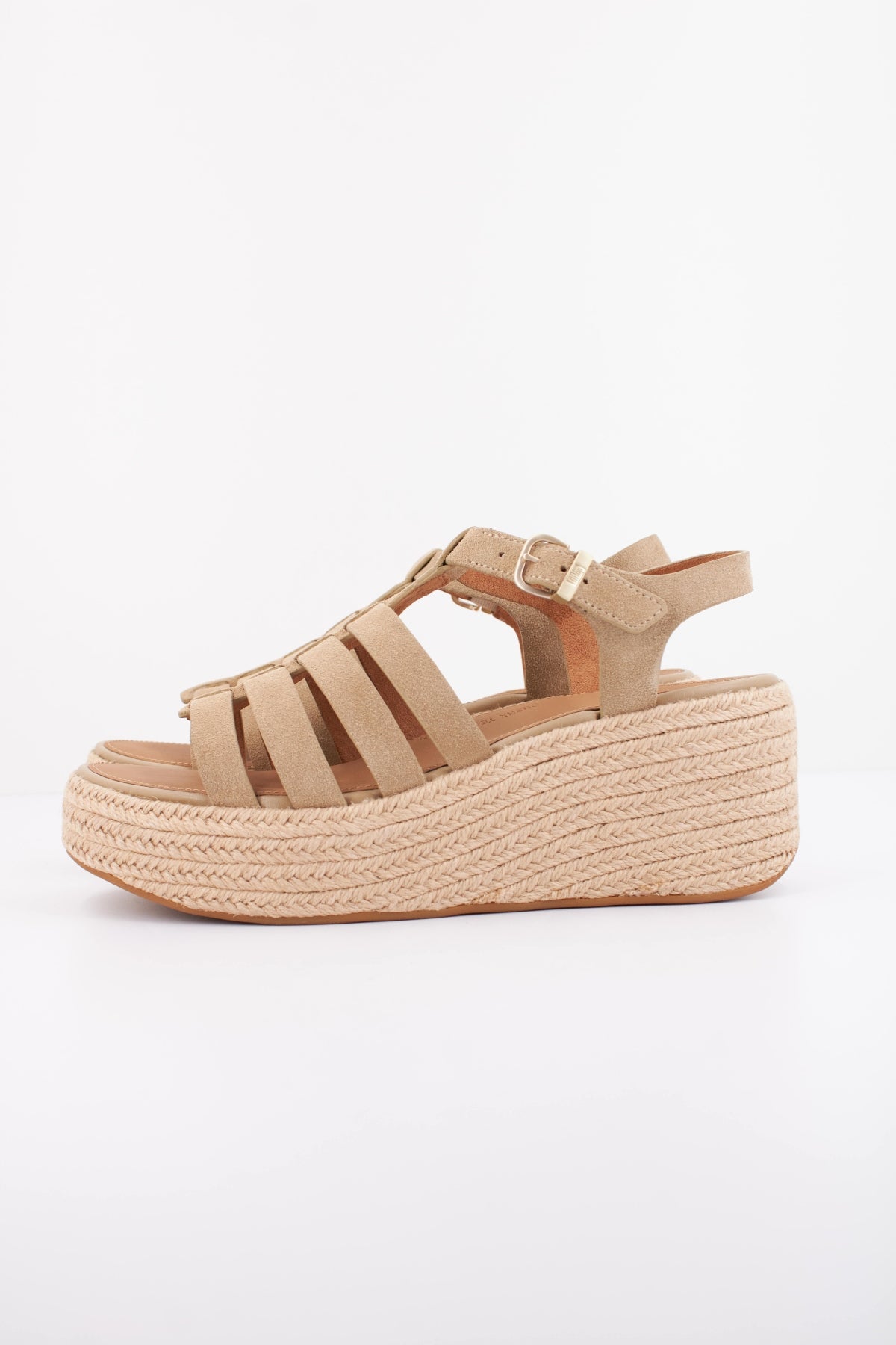 FITFLOP PLATFFORMS SUEDE FISHERMAN en color BEIS (1)