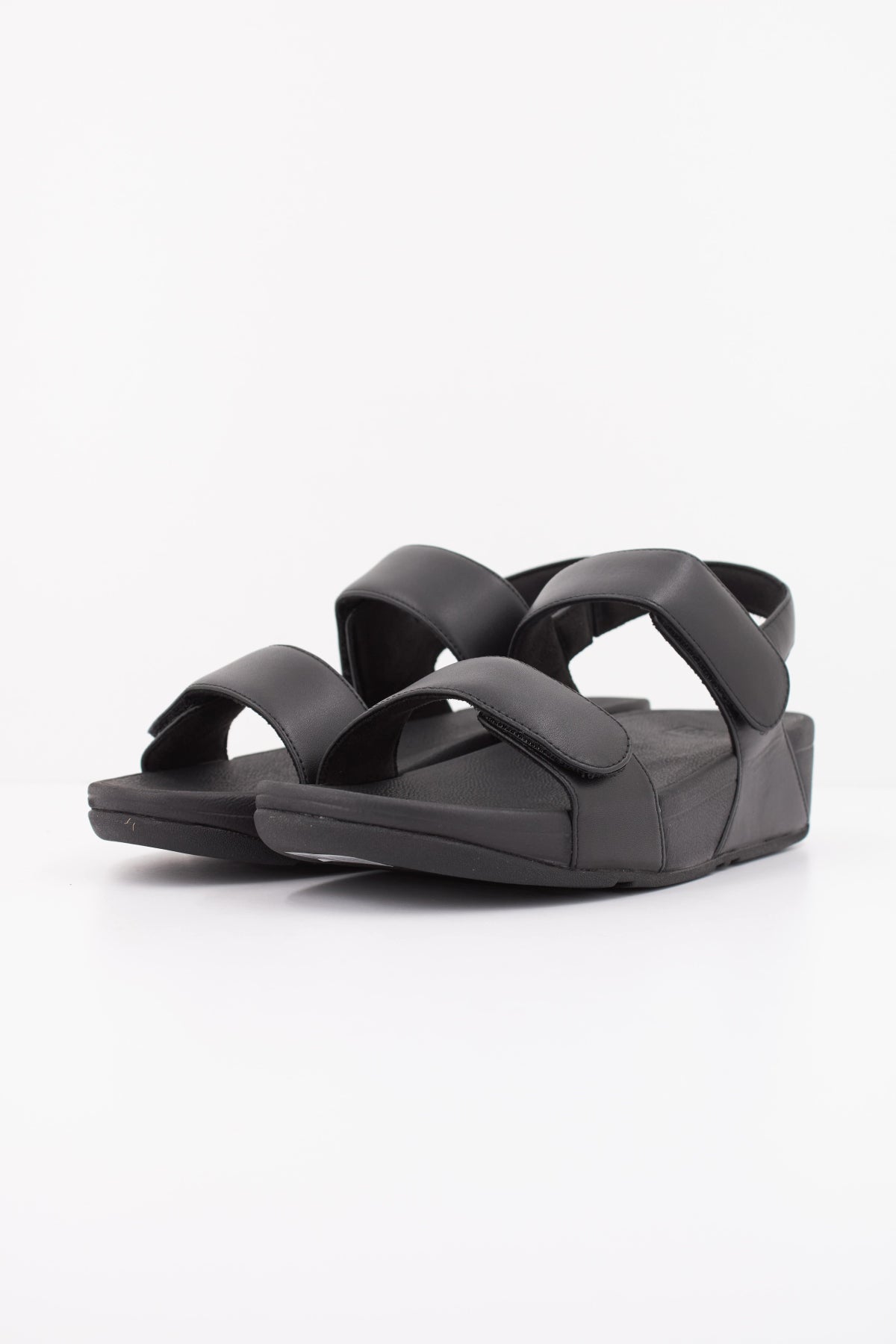 FITFLOP LULU ADJUSTABLE LEATHER en color NEGRO (2)