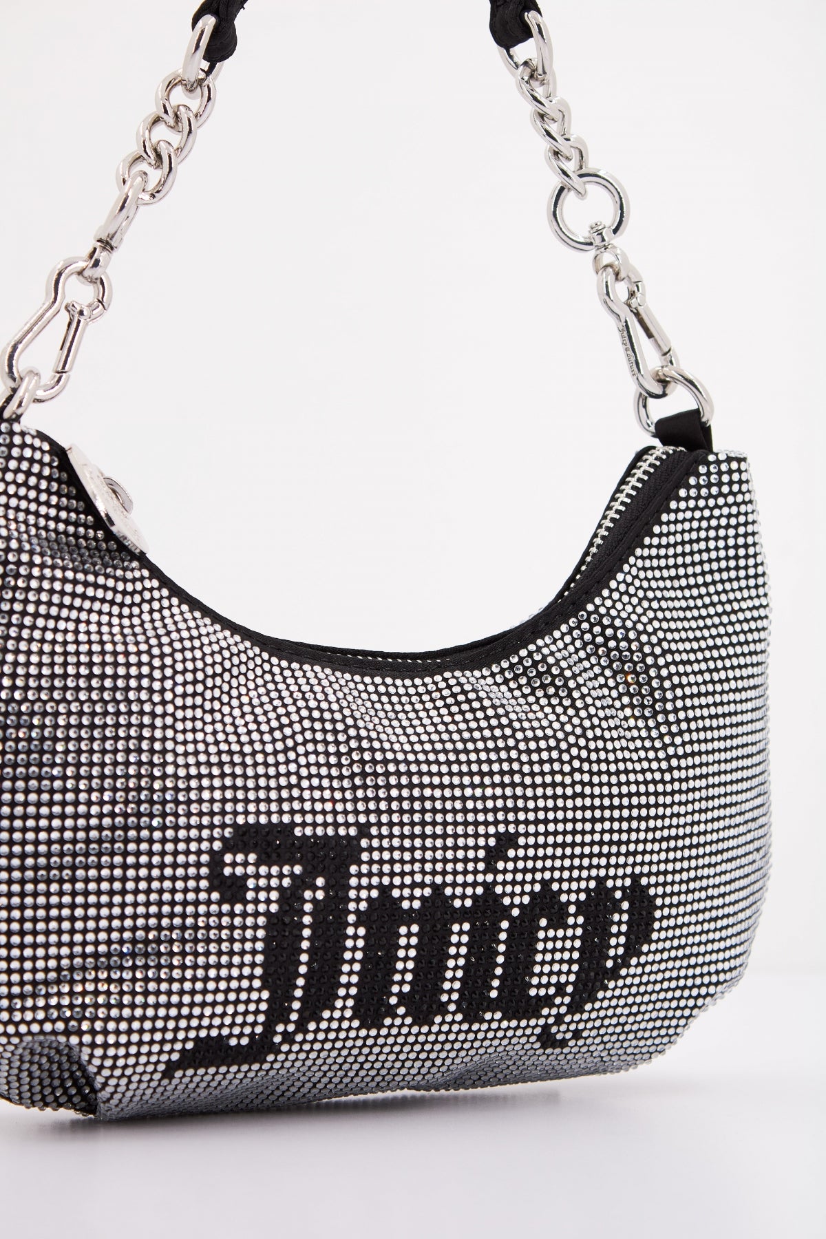 JUICY COUTURE HAZEL SMALL HOBO PO en color PLATA (4)