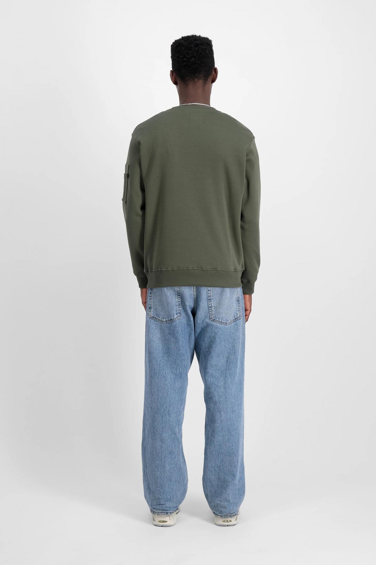 ALPHA INDUSTRIES D SMALL LOGO en color VERDE (4)