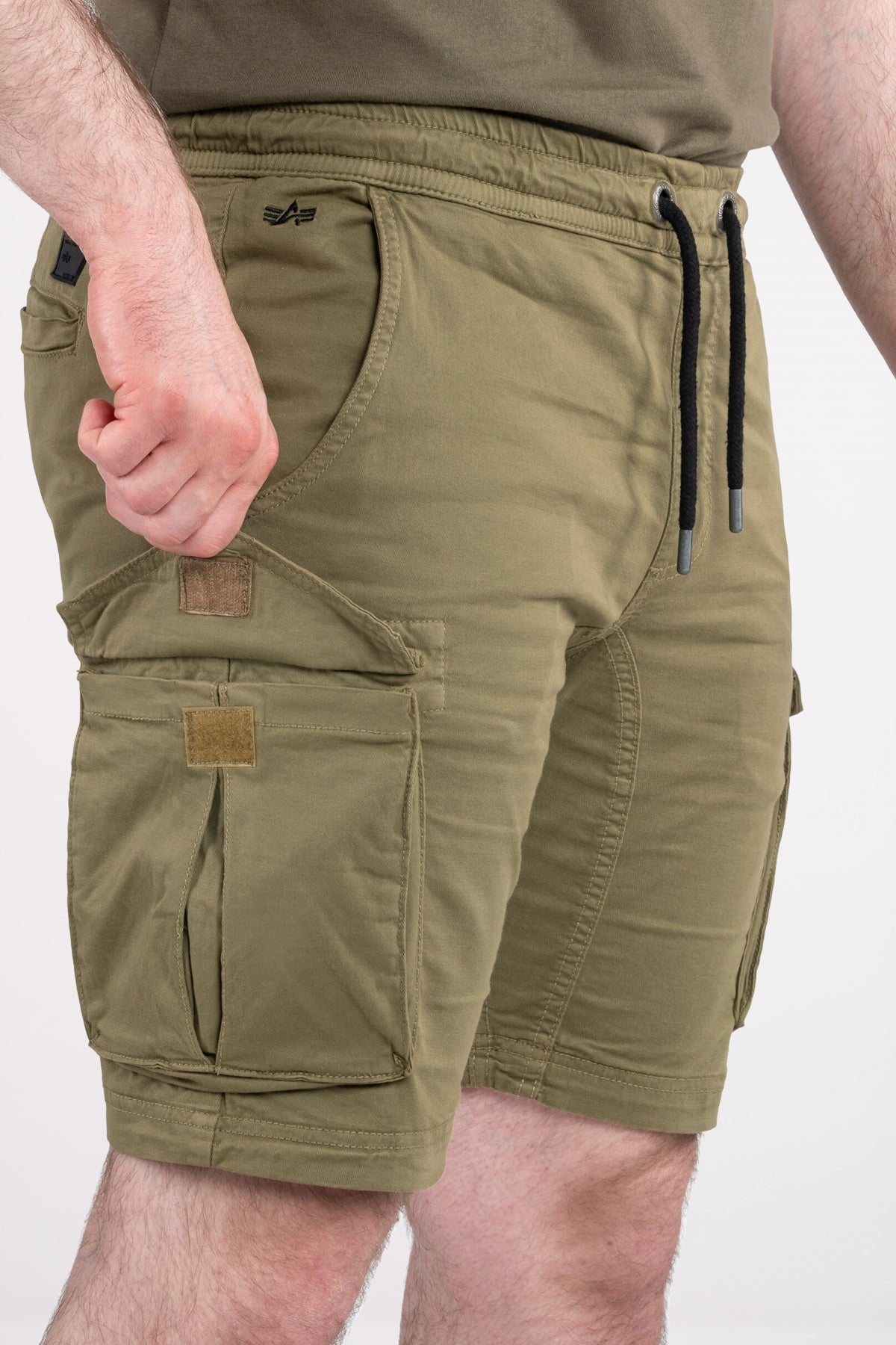 ALPHA INDUSTRIES en color VERDE (3)