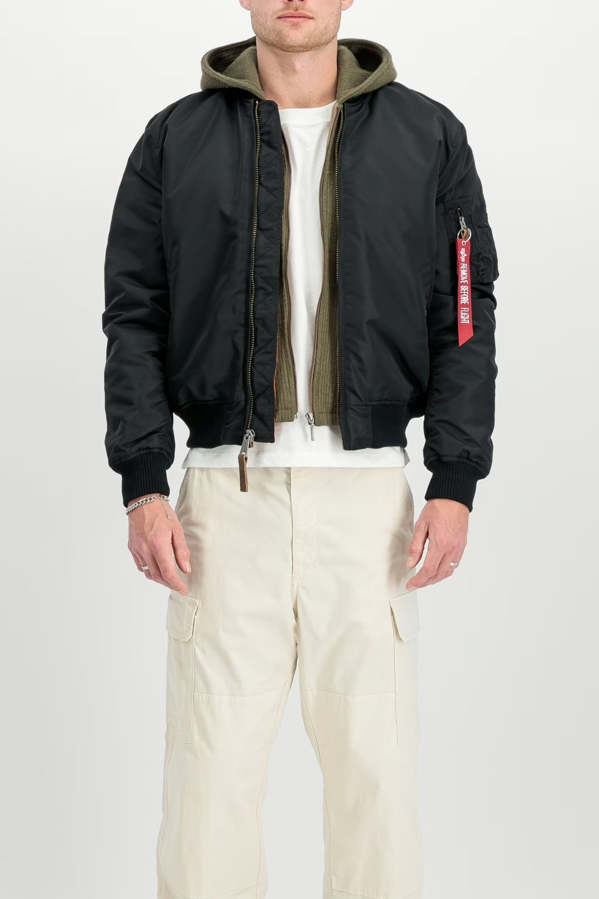 ALPHA INDUSTRIES THE MA- VF BOMBER JACKET en color NEGRO (1)
