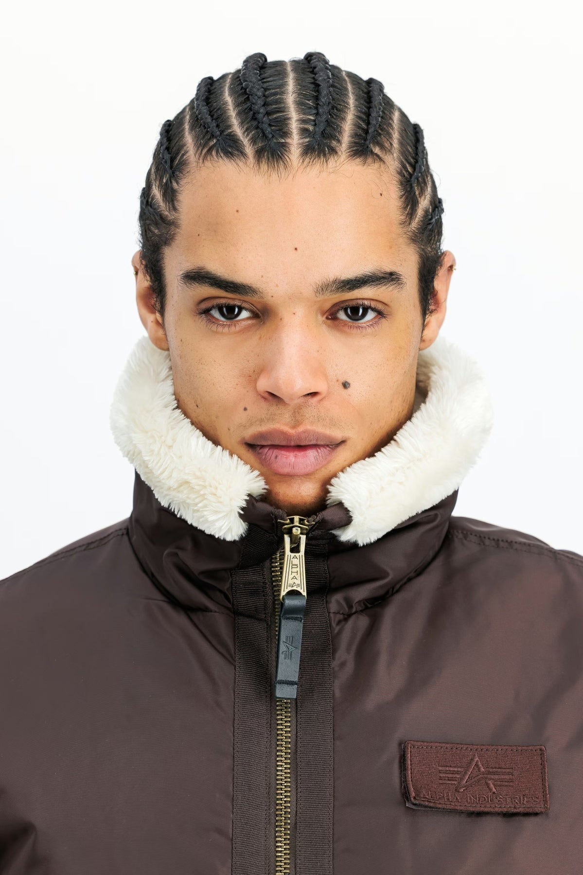 ALPHA INDUSTRIES THE B- III TT BOMBER JACKET en color MARRON (4)