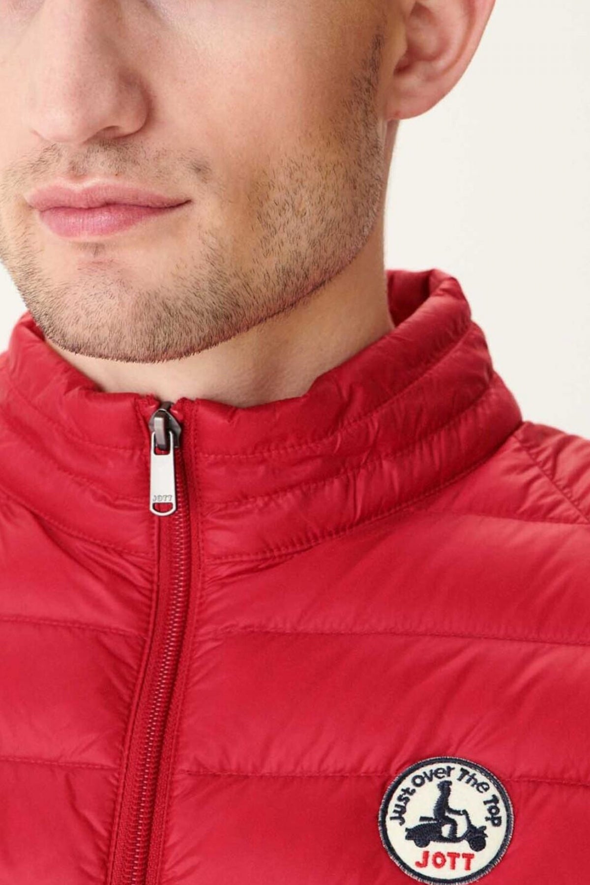 JOTT TOM NOOS en color ROJO (4)
